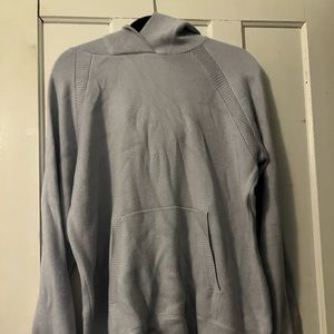 Lululemon sweatshirt